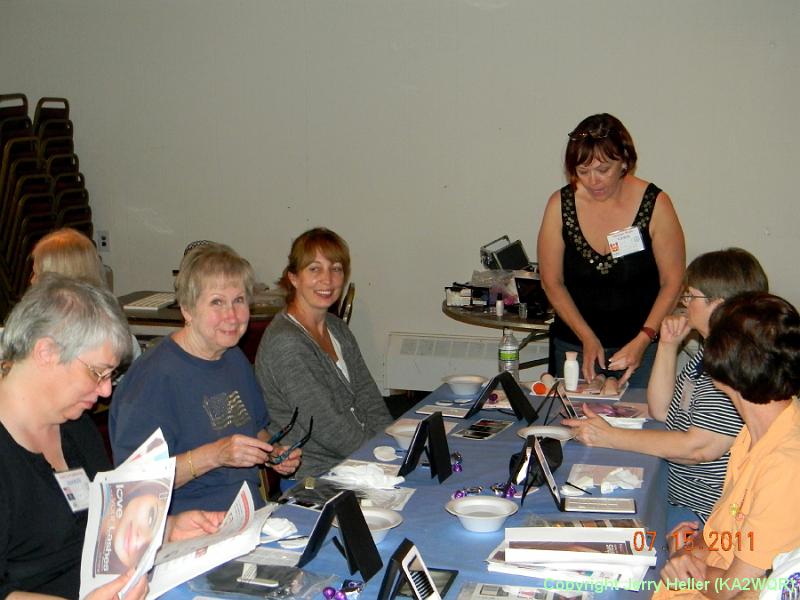 07150017 VE9SX Mary Kay.JPG